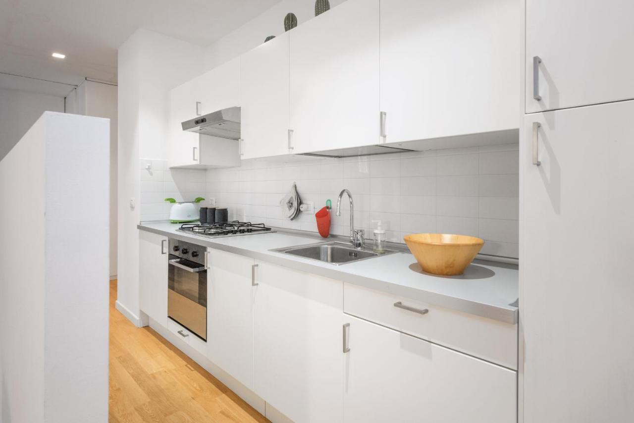 Flats4Rent Delia Apartment Верона Екстериор снимка